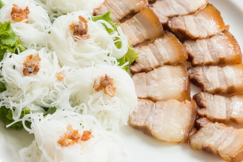 105993198 – grilled pork with noodle or banh hoi (vietnamese food)
